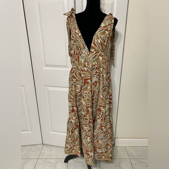 House of Harlow 1960 Dresses & Skirts - House of Harlow 1960 Floral bohemian dress size L